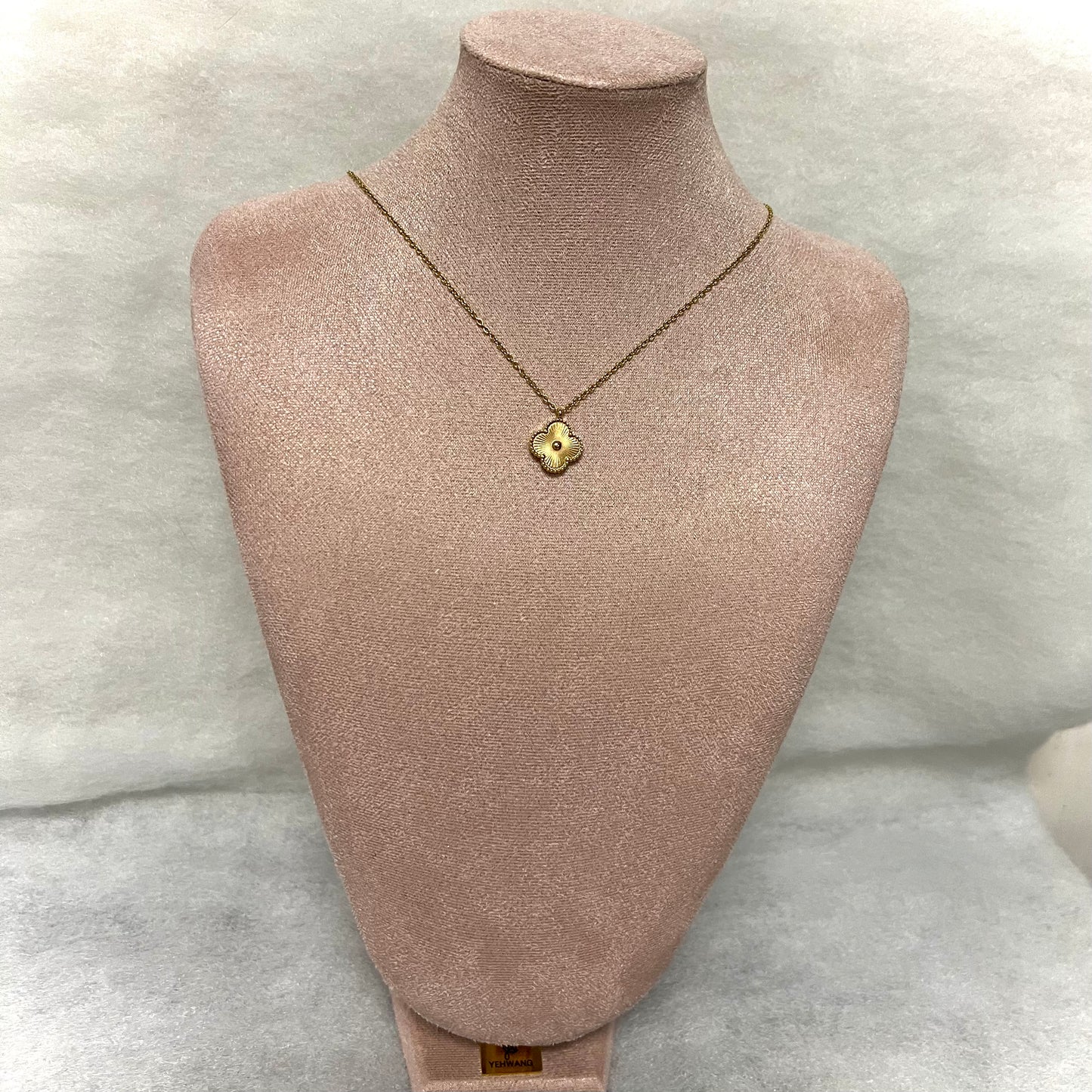 Necklace Clover Gold